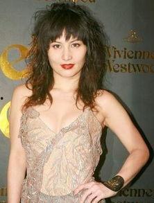 吃大瓜娱乐圈何超仪,娱乐圈“大瓜”背后的真性情女神